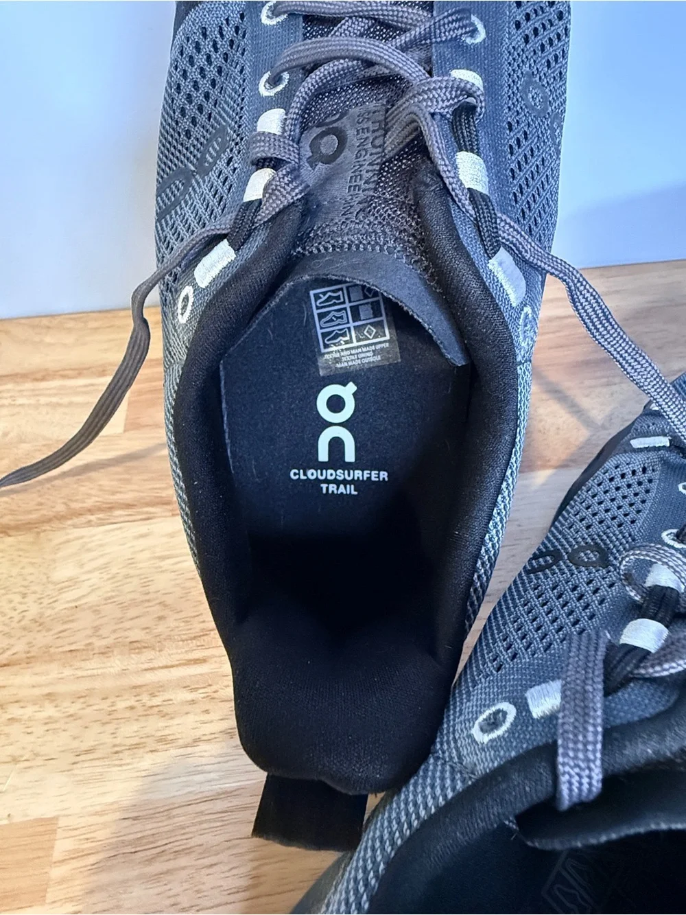 On Running Cloudsurer Trail Men's Shoe - Eclipse/Black